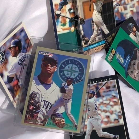 90’s Ken Griffey Jr Cards
Open to reasonable offers - Picture 6 of 8